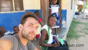 Hamsa und ich beim Kunden