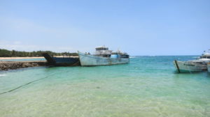 antalaha-hafen-mit-frachtern-2