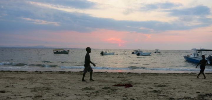 nosy-be-strand-sonnenuntergang