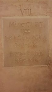 Marie Curie grave text