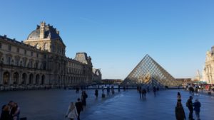 louvre entrance