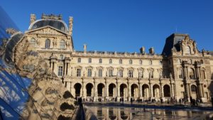 louvre side building