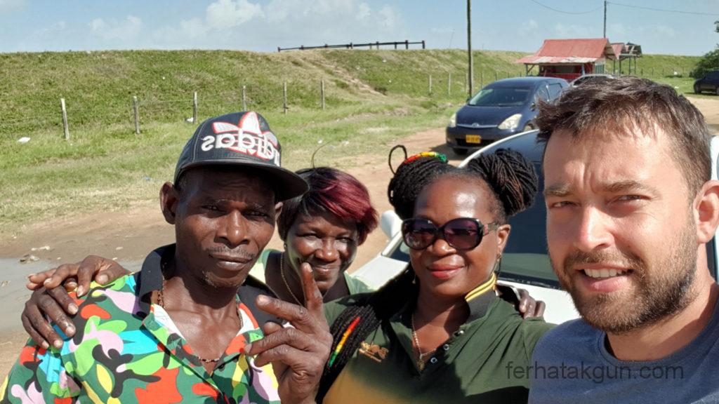 Nieuw-Nickerie - Familie und Freunde von Rasta