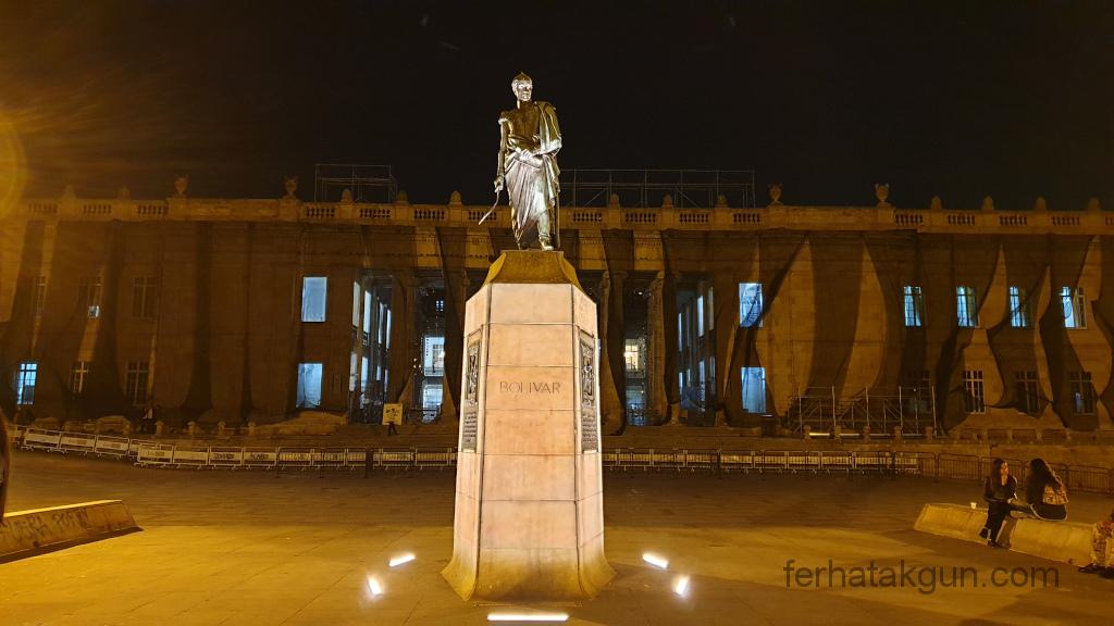 Bogota - Statue Simon Bolivar