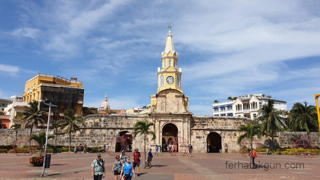 Cartagena - Uhrenturm und Tor zur Altstadt