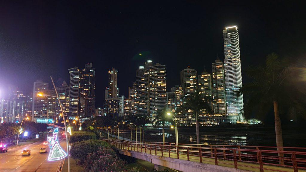 Panama City - Sky Line bei Nacht