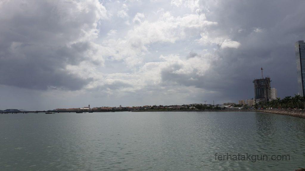 Panama City - Entlang der Promenade