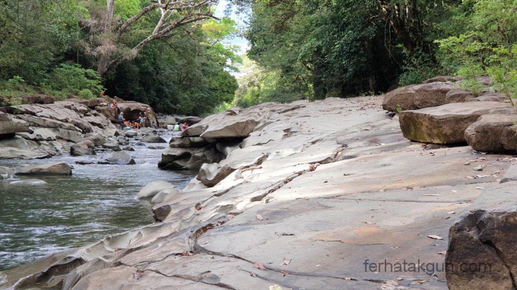 Los Cangilones De Gualaca - Abeschliffene Felsen