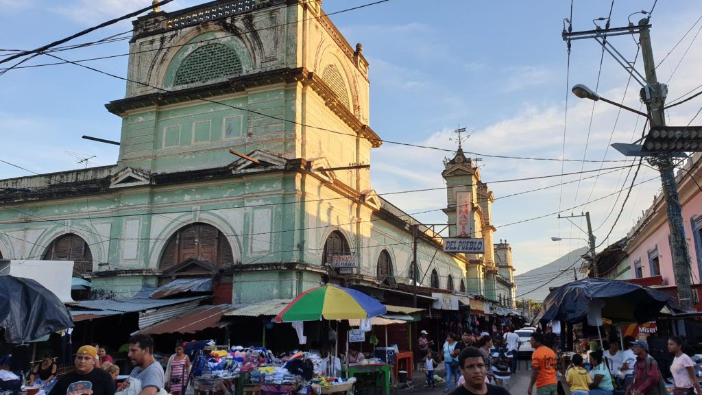 Granada - Ankunft am Mercado