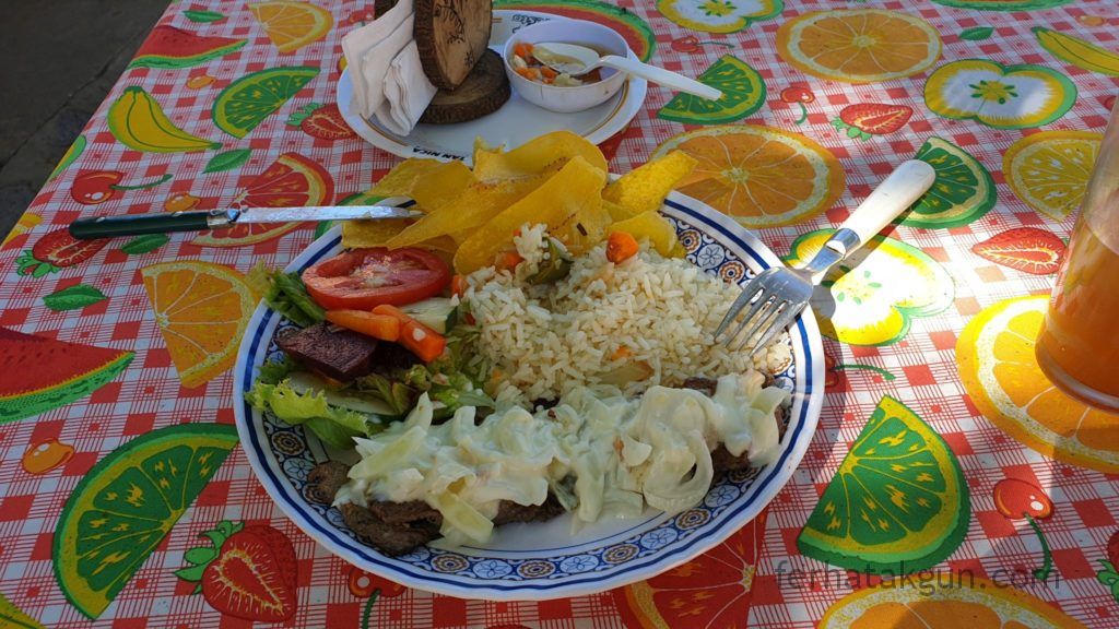 Nicaragua - Catarina - Gaumenschmaus am Parque Municipal De Catarina